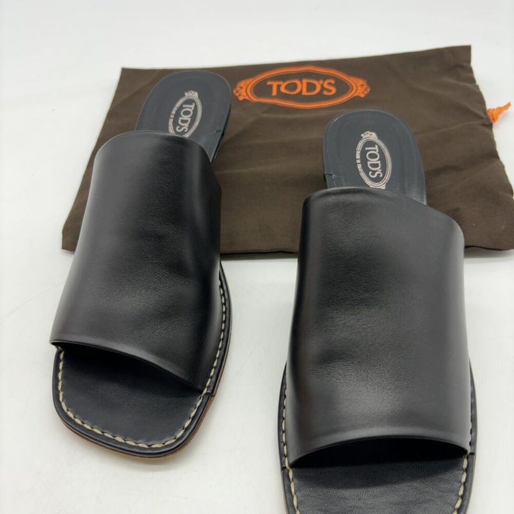 Tod's Black Leather Slip-On Kitten Heels